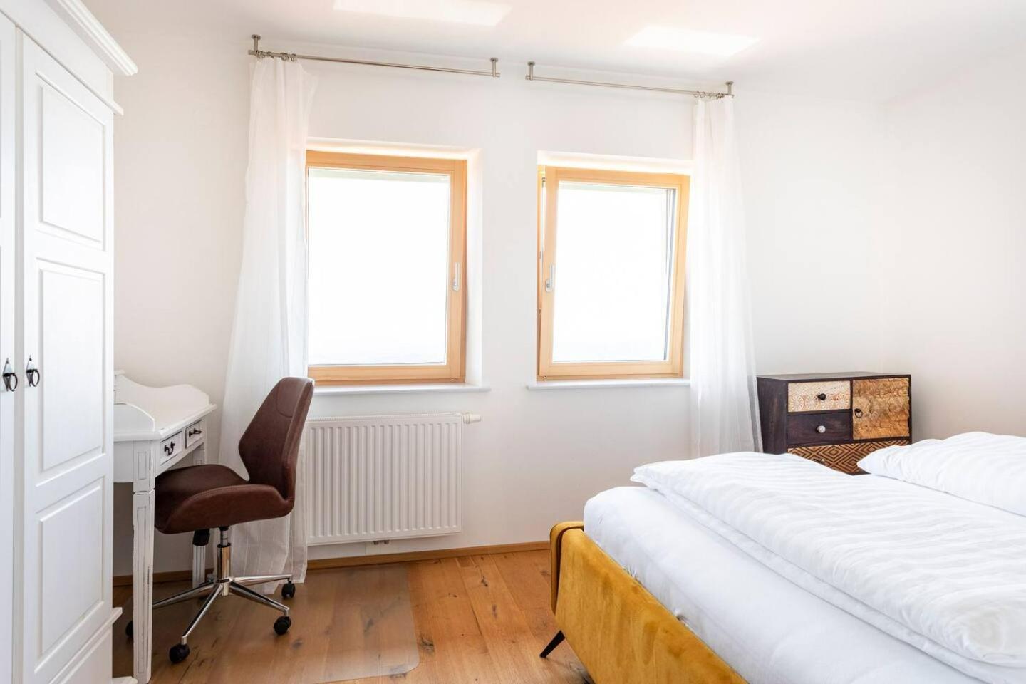 Schilcher-Residenz Steinreib Buitenkant foto